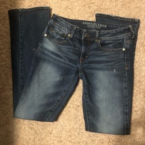 AMERICAN EAGLE JEANS